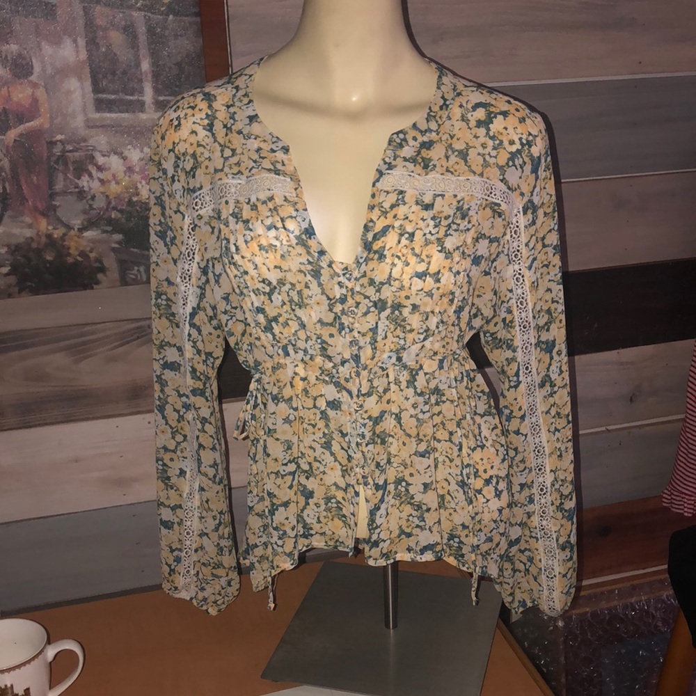 Sheer Lightweight Blouse - Large